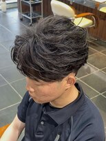 ルアン 大分駅店(ruen)&nbsp;大分メンズセンターパートフェザーパーマフェザショート