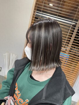 コヨーテ(coyote) コントラストハイライト 切りっぱなしボブ