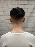 ミドルフェードクロップショート