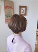 30代・40代小顔マニッシュワンサイドショートボブ黒髪前下がり