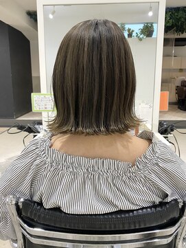 オウル(Owll) ◆◇アディクシーカラー グレージュカラー外ハネボブ◇◆