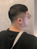 フランクスバーバーリザーブ 人形町店(FRANK’S BARBER RESERVE) CROP y