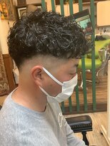 ラズリーヘアー(LAZLY HAIR)&nbsp;スキンフェード×デザインパーマ