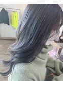 ブルーブリーチハイライトダブルカラーロングレイヤーカット