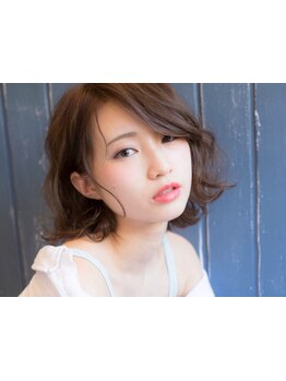 ふんわり揺れる毛先が女性らしさをUP♪ダメージレスでモチも良く、理想のStyleに。忙しい朝の時短にも◎