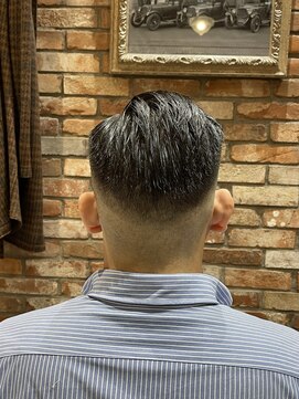 ヒロギンザバーバーショップ 丸の内店(HIRO GINZA BARBER SHOP) スキンフェード