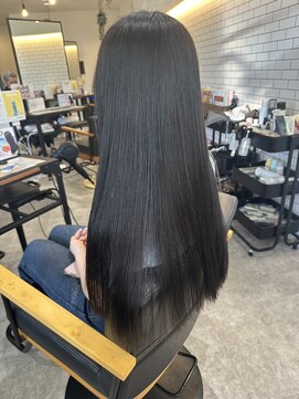 オーバルヘアー(OVAL hair) ストレートロング/黒髪ロング