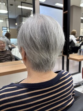 倶楽部ヘアーズ 醍醐本店(HAIR'S) 醍醐/伏見/ミセスショートカット/グレイヘア/60代/50代/若見え