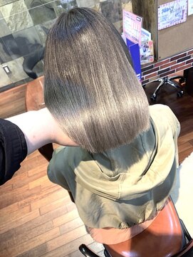 ヘアークリアー 草加 大人可愛い20代30代40代シルバーグラデーション