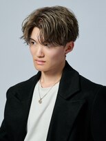 ルースト 八王子店(ROOST)&nbsp;刈り上げセンターパート/波巻きツイストスパイラル/八王子