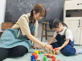 フレンズ(friends)の写真/お子様同伴OKおもちゃあり！タブレットありでママもゆったり自分磨きができるサロン。貸し切りスペースあり