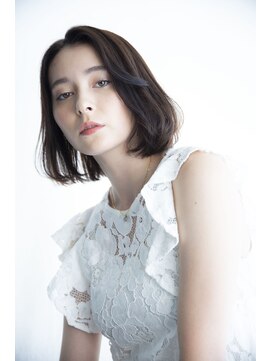 ビューティーアンドケアカロン(Beauty and Care CALON) シンプルな中に小技を利かせた洗練ボブ