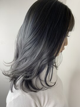 アヴァンス 江坂店(AVANCE.) ホワイトアッシュグラデーション