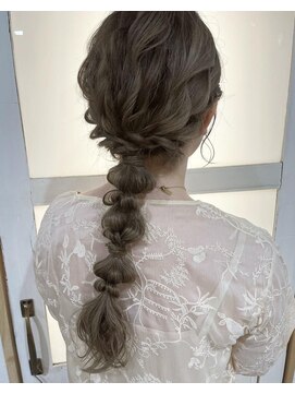 メルク(merc.) 【お呼ばれヘアアレンジ】