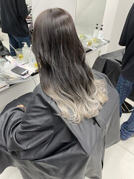 アライブ キチジョウジ(ALIVE Kichijoji) ホワイトグラデーションカラー