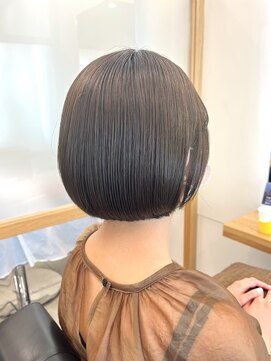  リュクスバトーバイトリコ 船橋南口店(Luxe BATEAU by tricot) 丸みショートボブ