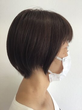 アリー(Ari-) 丸みショート