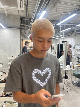 リミットバイアフィナー 大宮店(limit by Afinar) ハイトーンおしゃれボウズ