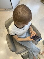 ミラ(MIRA)&nbsp;ミルクティーベージュ／ブリーチカラー／ボブヘアー/梅田美容室