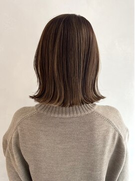 マスカリ(muscali) 細めハイライトメルティカラー/切りっぱなしボブ/表参道