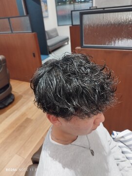 ゼノンユニガイ(ZENON uni GUY) 波巻きパーマスタイル