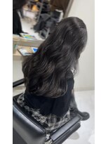 ヨロ 小岩(YOLO) 《艶髪グレージュ》&《レイヤーカット》