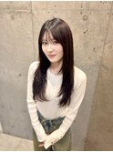 顔まわりレイヤー ストレートヘア セミロング