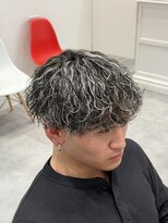 オーシャントーキョー 仙台(OCEAN TOKYO)&nbsp;波巻きツイストスパイラルツーブロック刈り上げメンズパーマ