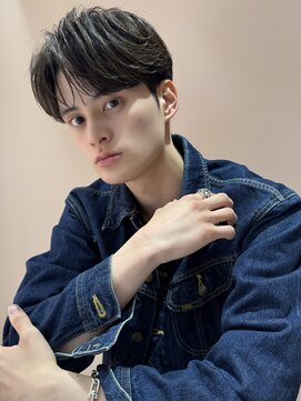 ルク(LUC) ニュアンスパーマ/ダウンパーマ/曲がる縮毛矯正/韓国ヘア