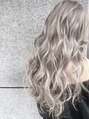 エリス ウメダ(Eliss umeda) ロングヘアでのハイトーンホワイトブロンド☆ダメージレス