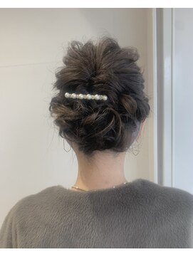 ケーオーエスビューティー(K O S beauty) お呼ばれシニヨン