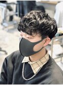 強めの癖毛風パーマ