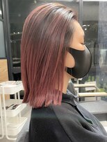 ディルト 代々木上原(DILT)&nbsp;デザインカラーハイライトピンクベージュベルボブロブヘアー