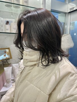 ボネッカ 鶴見(BONECCA) ふんわりレイヤーボブ【上岡茉央】