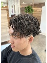 サロンドクオリア(Salon de Qualia)&nbsp;スパイラルパーマ/センターパート/刈り上げマッシュ/学生歓迎/S