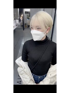 キング 高槻(K!ng) 縮毛矯正髪質改善ハイライトレイヤーカット枚方美容室エクステ