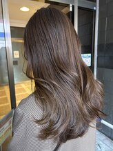 【隠すだけの白髪染めじゃない】明るさ,色味,低ダメ-ジ,白髪を活かしたデザインなど豊富な白髪染めメニュー