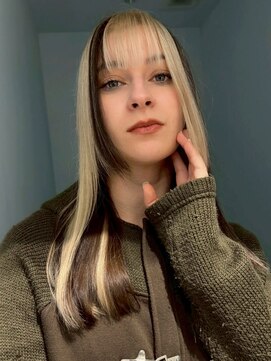 ノラ ウメダ(NORA UMEDA) ブロックカラーデザインケアブリーチ個性的ヘアカラー大阪梅田