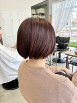テラス トヨタ(Telasu Toyota)&nbsp;ボルドーカラーと短めショートボブ◎