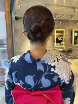 スクリーンギンザメゾン 銀座(SCREEN GINZA MAISON.) ミルクティーブロンド/ダークブルー/デジタルパーマ/銀座