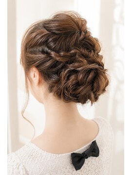 サロンエイチ(salon H.) ヘアアレンジ