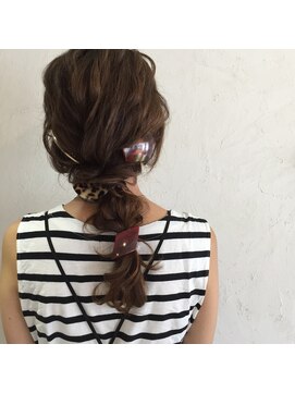 アンジュ(ange) [ange maco]波ウエーブ×編み込みスタイル