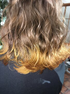 スパイラル 広小路店(SpiraL) 裾カラー×レモンイエロー