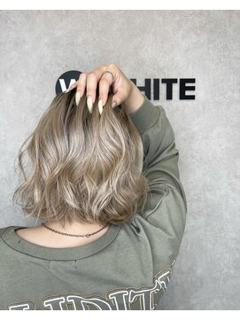 ホワイト(WHITE) [WHITE RYOTA]シャドウルーツペールプラチナ