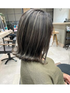 エレン(E L E N) ハイライト　× シルバーグレージュ