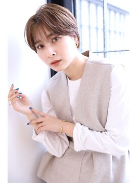 エールバイボヌール(Ere by Bonheur) シースルーバングで可愛さを残したハンサムショート♪