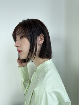 エクリ 麻布十番(equri) ぱつっとボブ　20代30代40代　耳かけボブ　ベナボブ