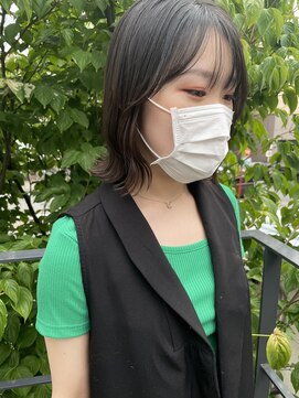 ツイギー 宮西店(TWiGGY) 外ハネボブにシースルーバング