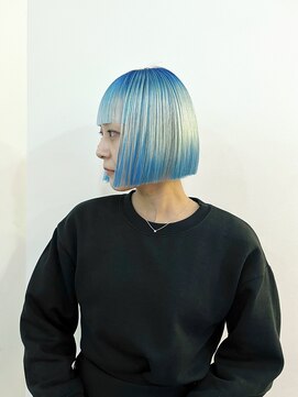 ホープ 渋谷(HOPE) ブルー×ホワイト ルーツカラー エンドカラー