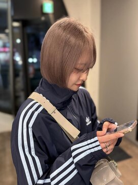 アオ(ao.) ラベンダーグレージュ/ハイトーン/髪質改善